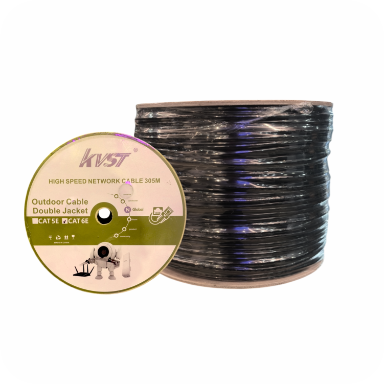 cable de red exterior de doble jaqueta, 305 metros, en bobina, con etiqueta y ficha técnica visible