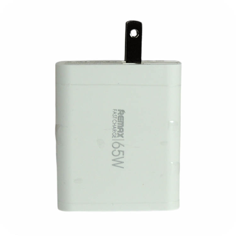 cargador remax  blanco de enchufe americano