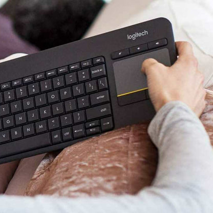 Teclado inalámbrico Logitech K400 Plus con touchpad integrado para PC y Smart TV